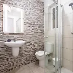 Modern & Spacious In The Heart Of By 360 Estates * Pietà