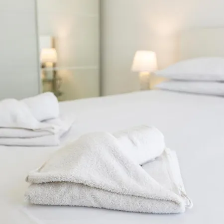 Modern & Spacious In The Heart Of By 360 Estates * Pietà