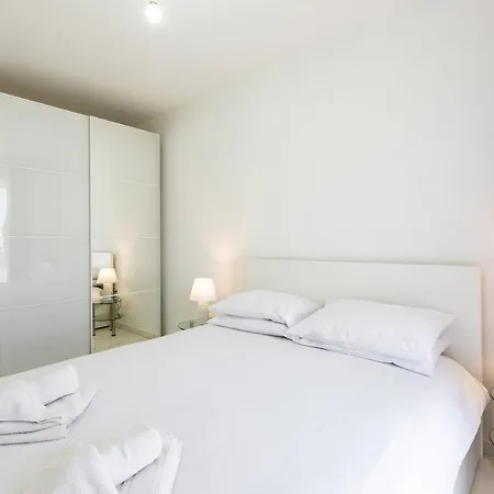 Modern & Spacious In The Heart Of By 360 Estates Pietà