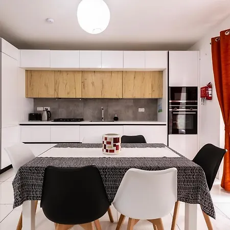 Modern & Spacious In The Heart Of By 360 Estates *