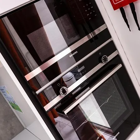 Daire Modern & Spacious In The Heart Of By 360 Estates