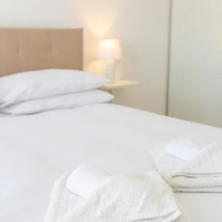 Modern & Spacious In The Heart Of By 360 Estates Διαμέρισμα Pietà