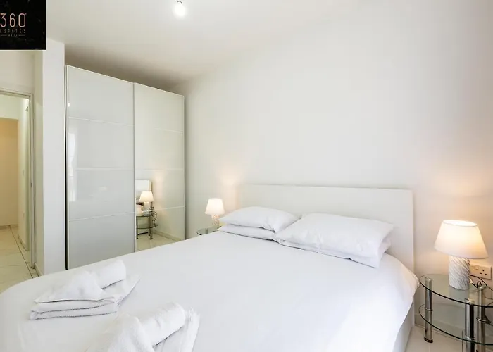 Modern & Spacious In The Heart Of By 360 Estates Pietà