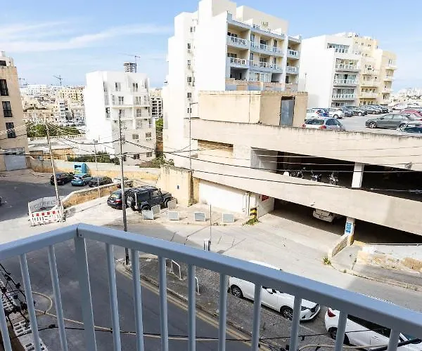 Daire Modern & Spacious In The Heart Of By 360 Estates *